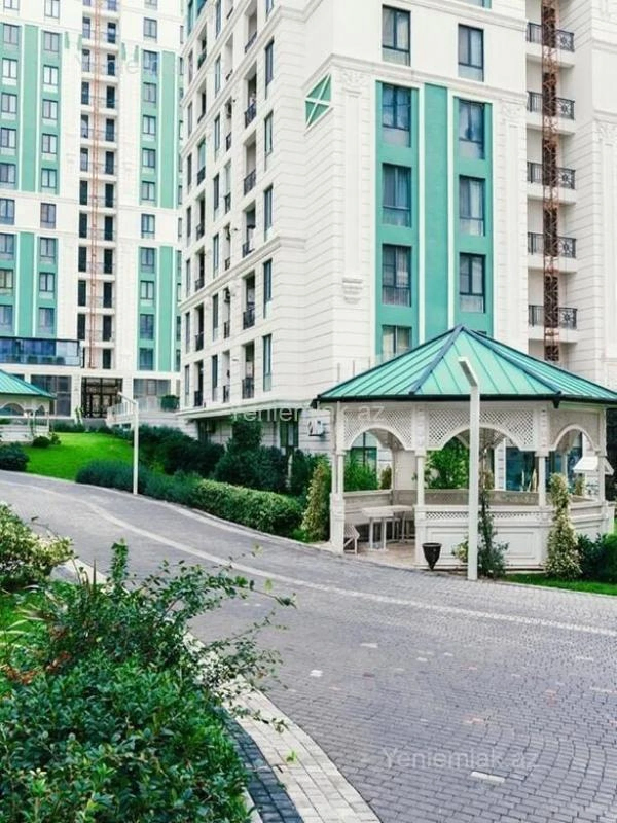 Satılır 3 otaqlı yeni tikili 143 m²