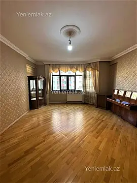 Satılır 3 otaqlı yeni tikili 121 m²