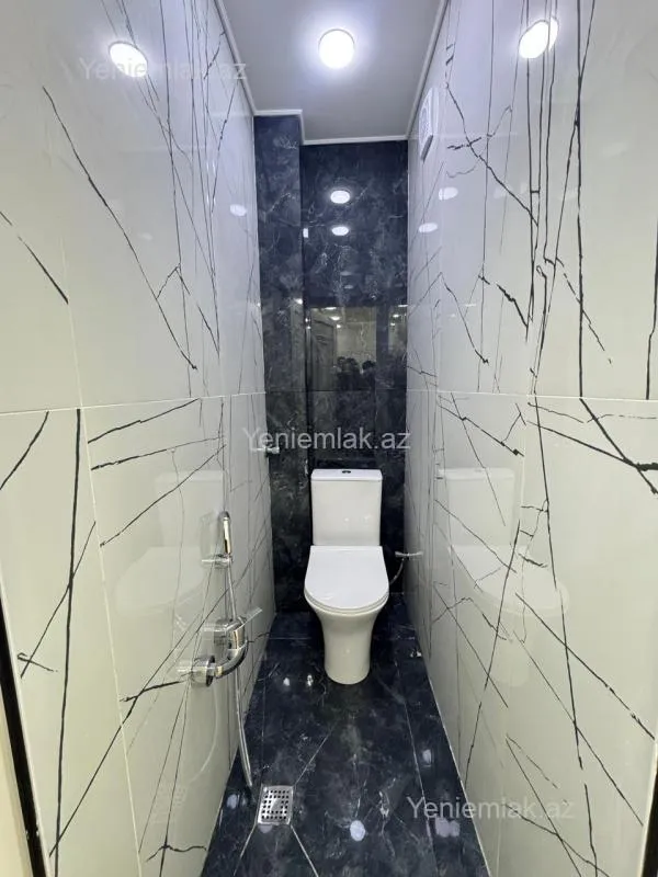 Satılır 2 otaqlı köhnə tikili 60 m²