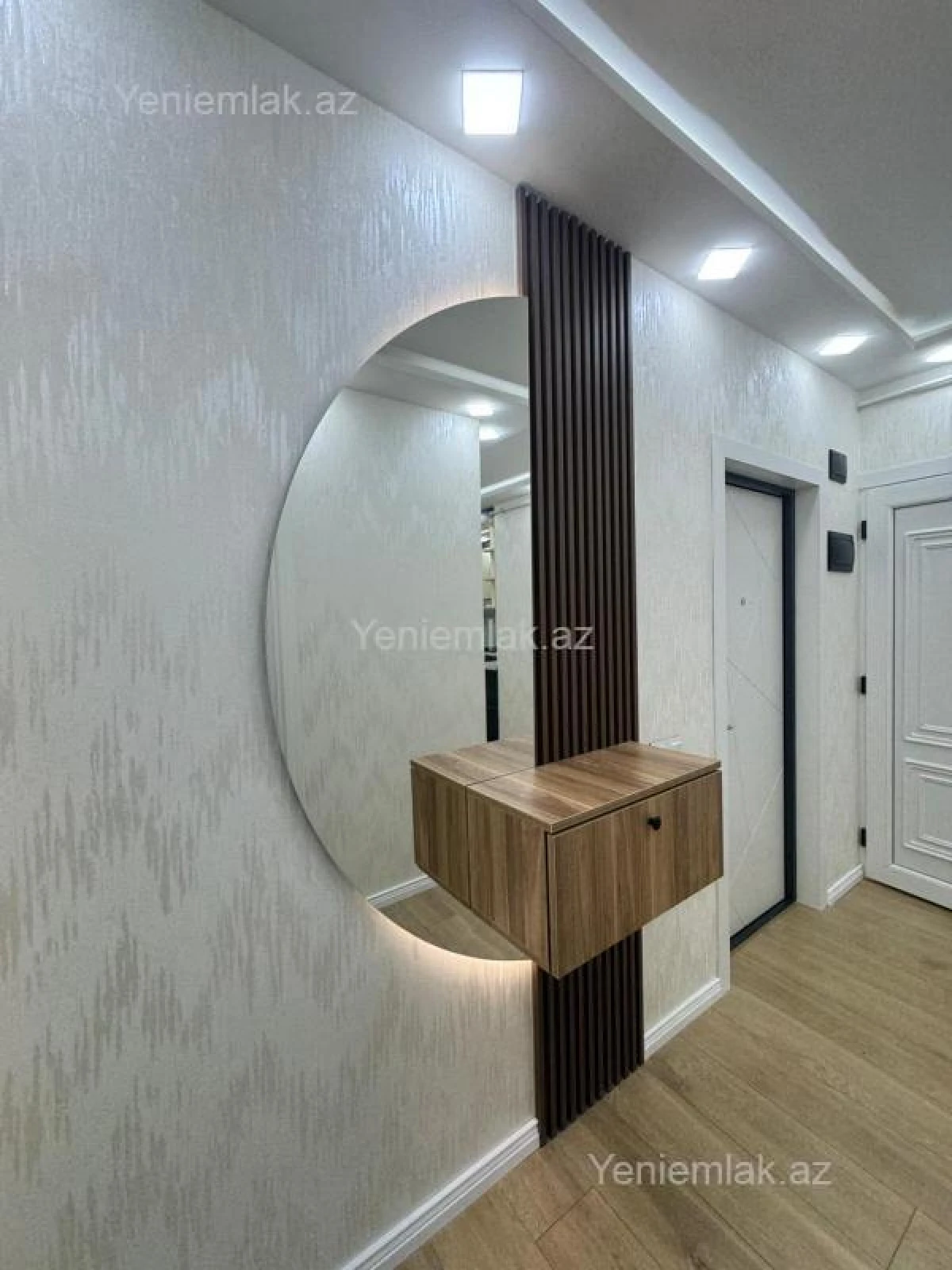 Satılır 2 otaqlı köhnə tikili 60 m²