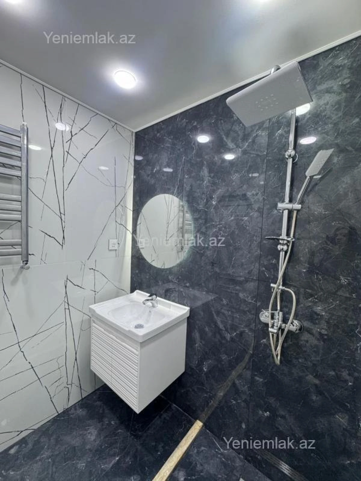 Satılır 2 otaqlı köhnə tikili 60 m²