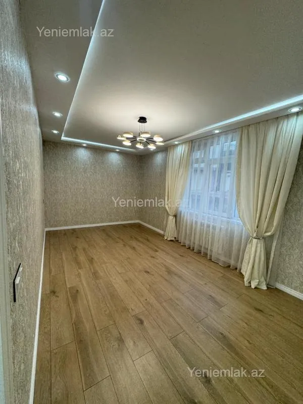 Satılır 2 otaqlı köhnə tikili 60 m²