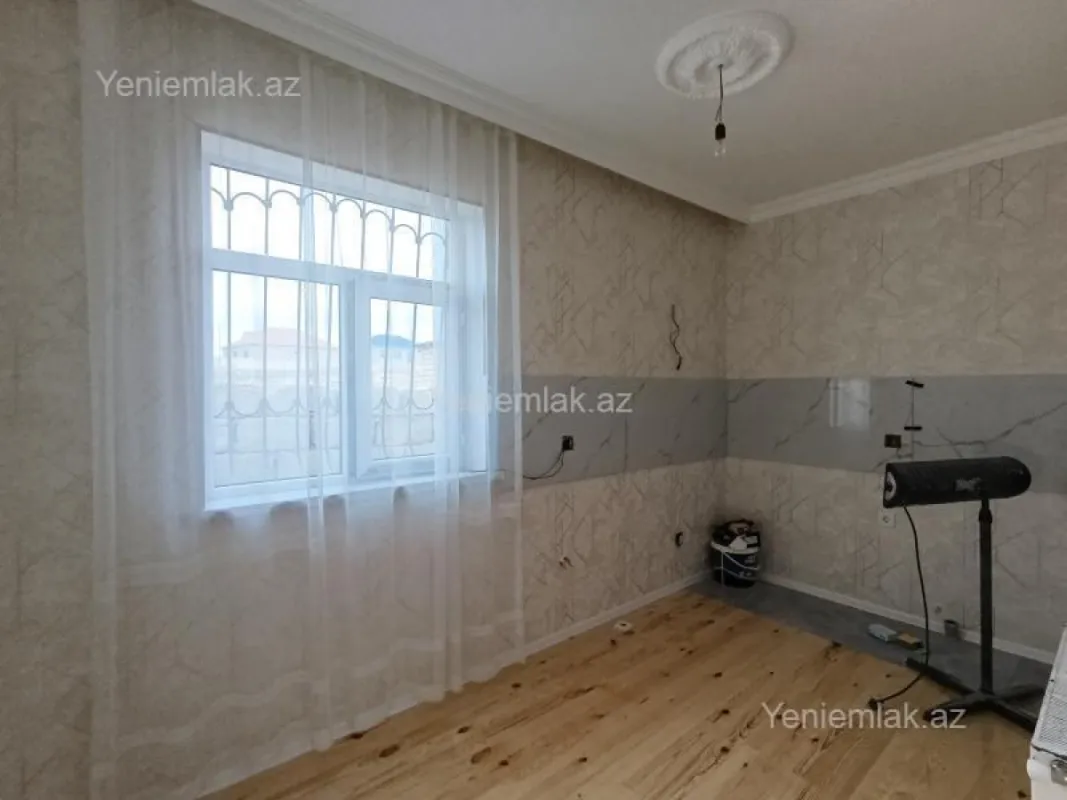 Satılır 3 otaqlı həyət evi 100 m²