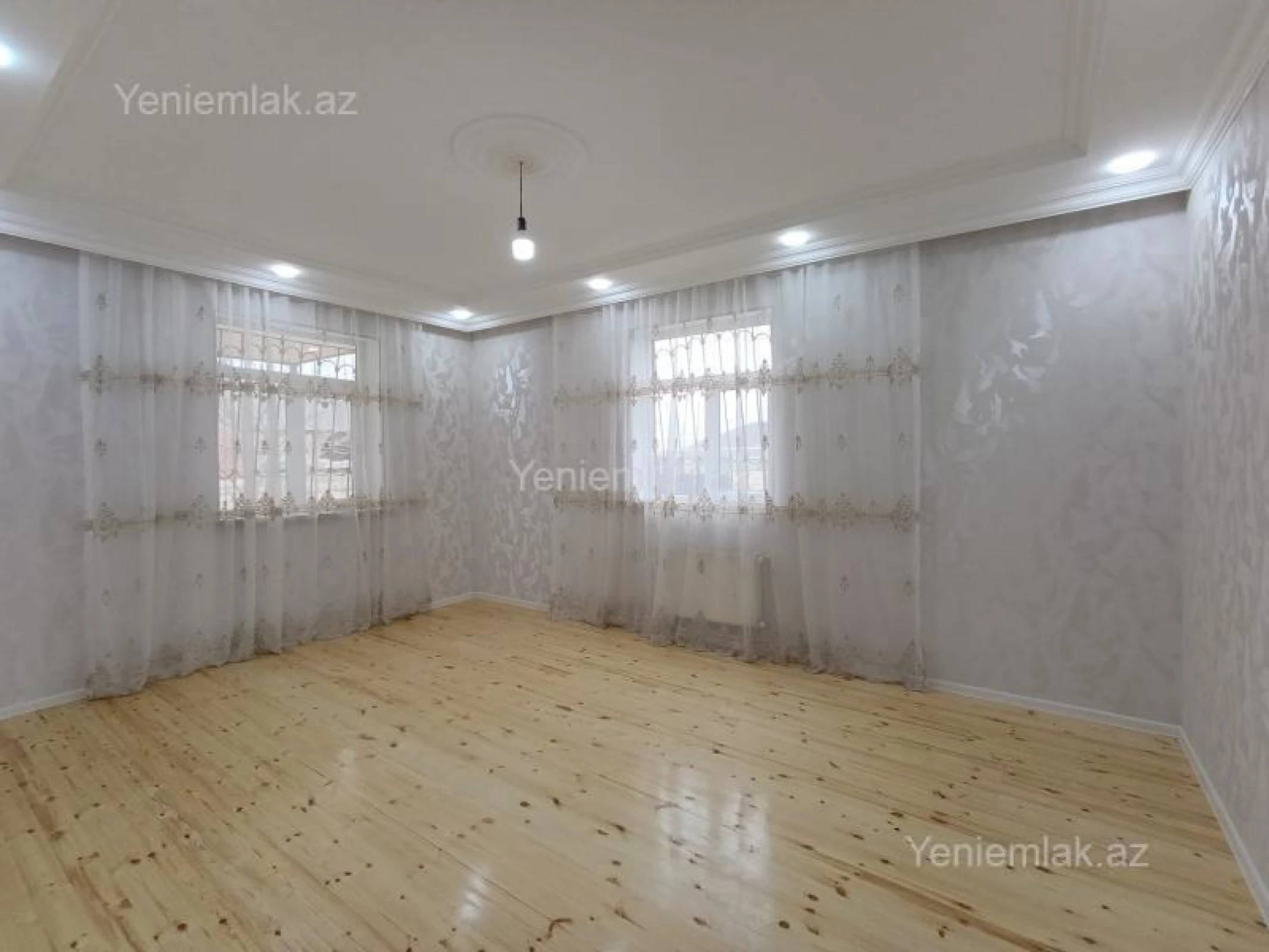 Satılır 3 otaqlı həyət evi 100 m²