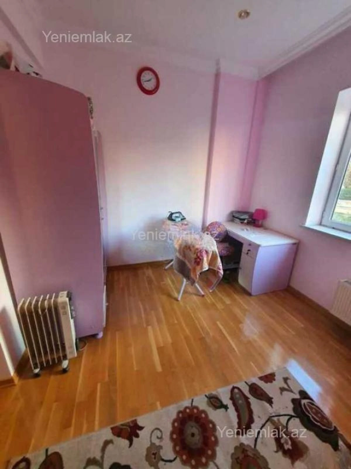 Satılır 3 otaqlı köhnə tikili 100 m²