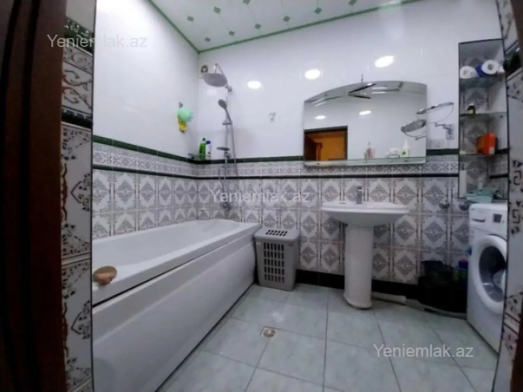 Satılır 3 otaqlı köhnə tikili 100 m²