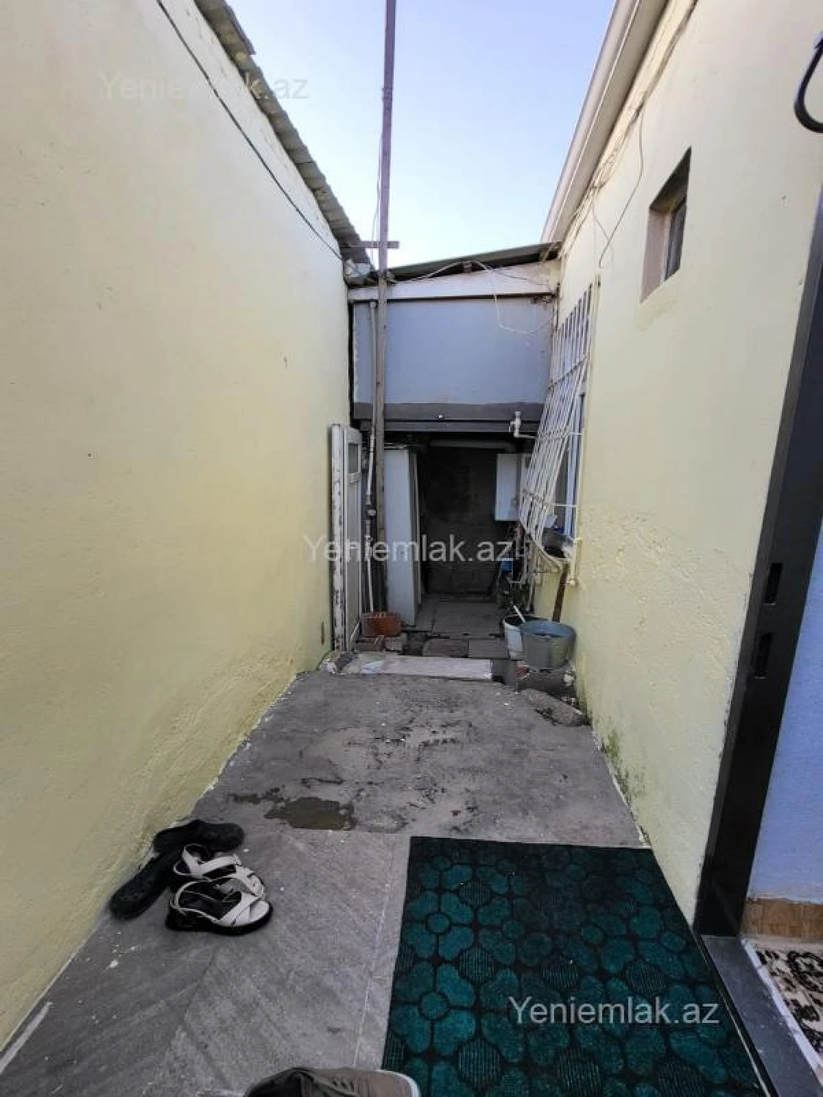 Satılır 5 otaqlı həyət evi 140 m²