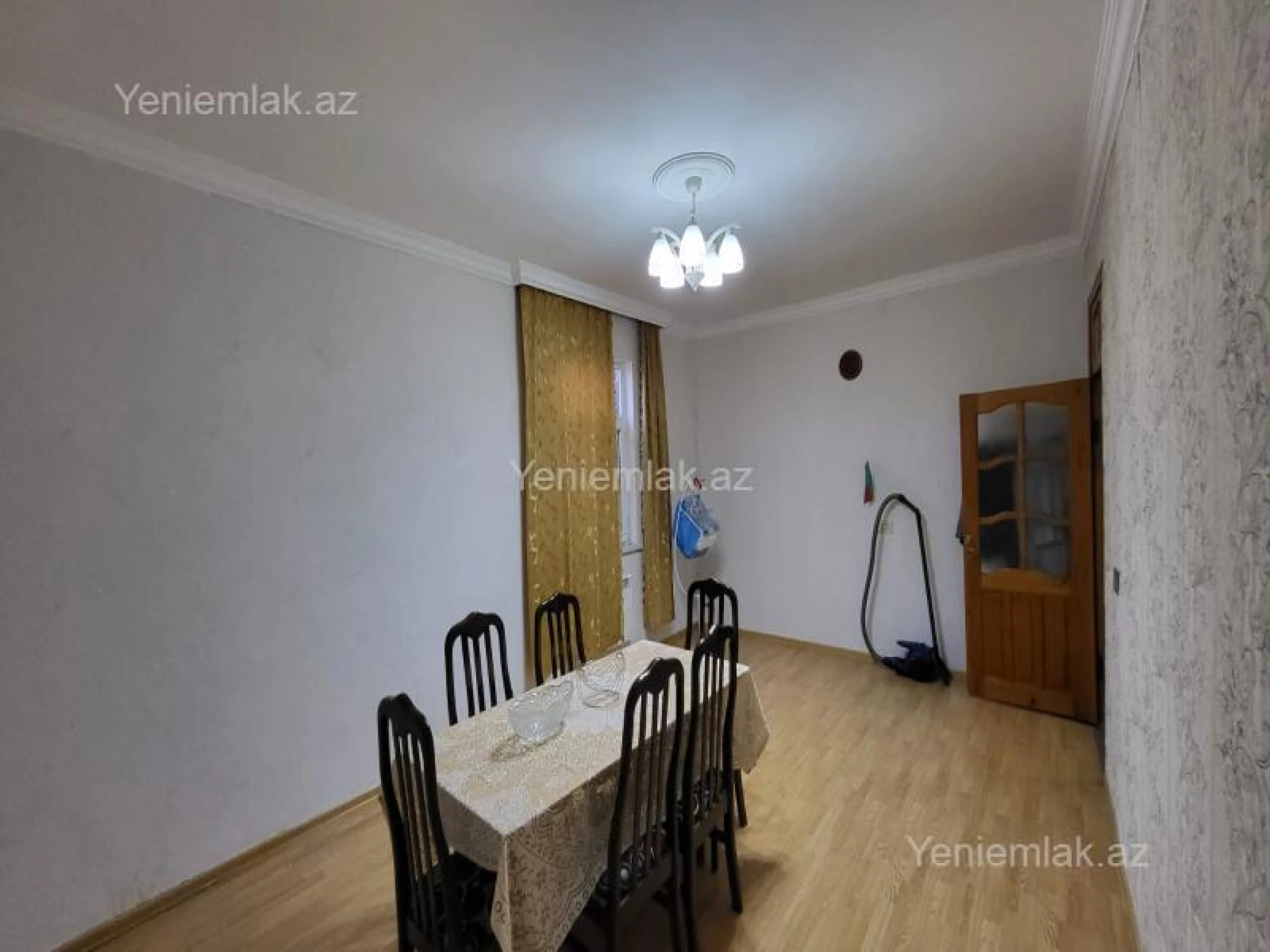 Satılır 5 otaqlı həyət evi 140 m²