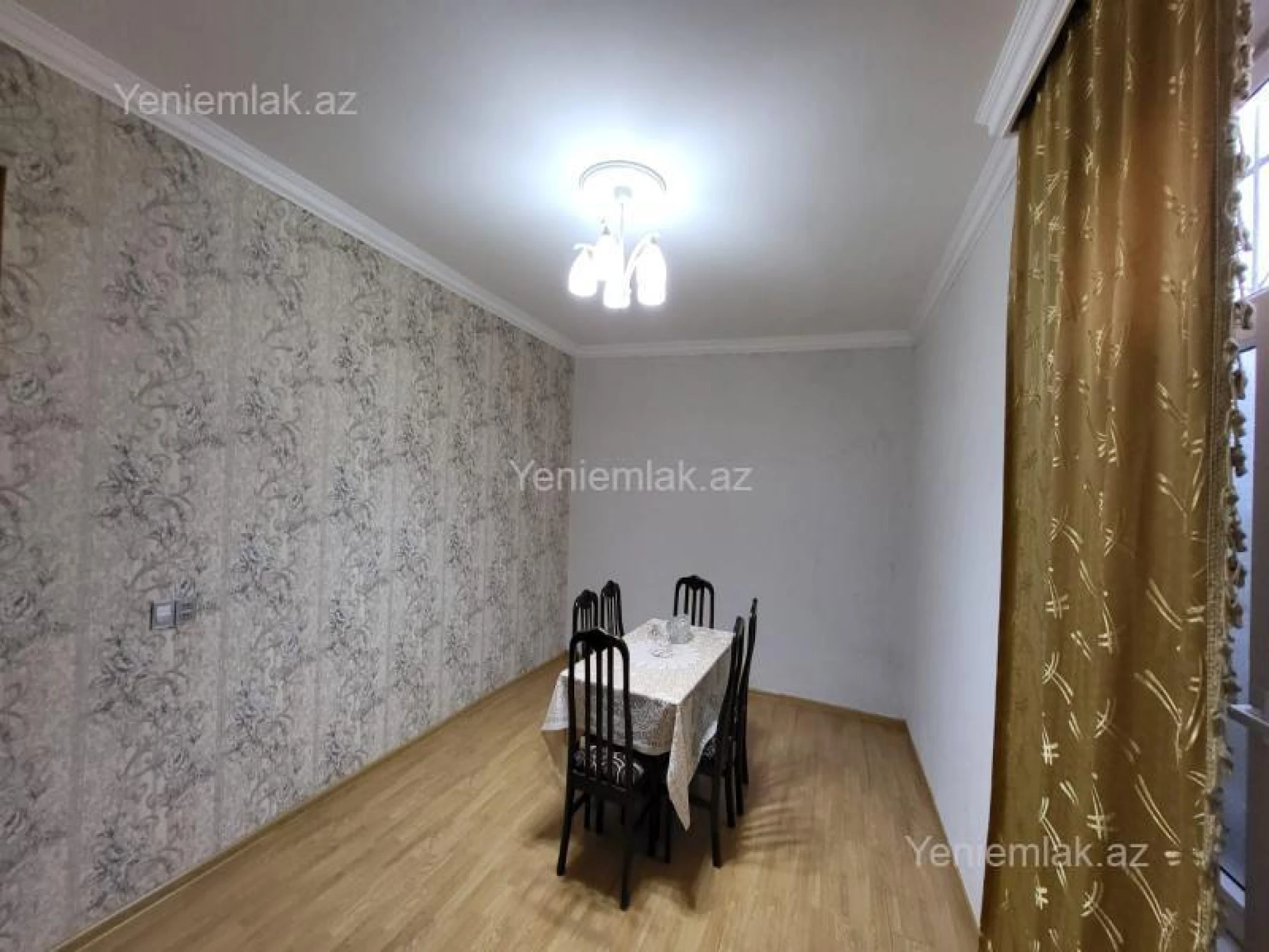 Satılır 5 otaqlı həyət evi 140 m²