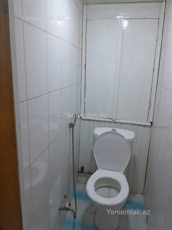 Satılır 2 otaqlı köhnə tikili 71 m²
