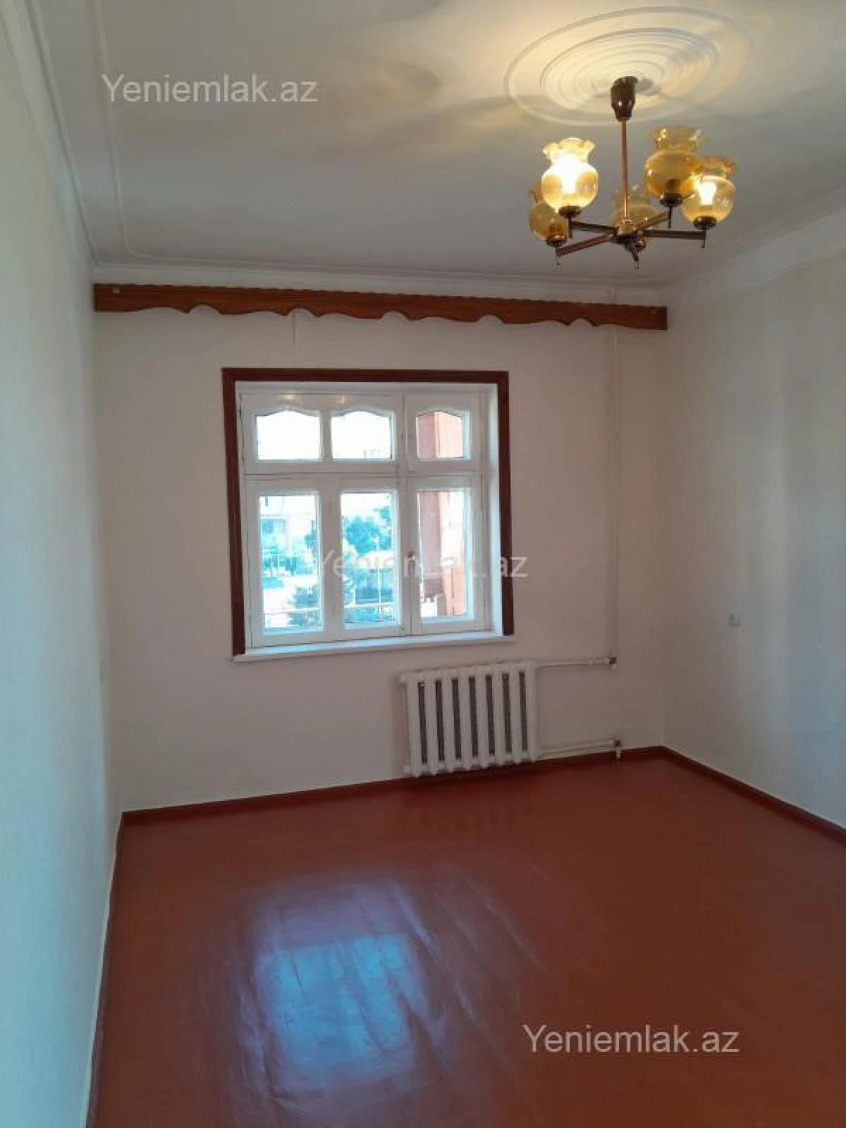 Satılır 2 otaqlı köhnə tikili 71 m²