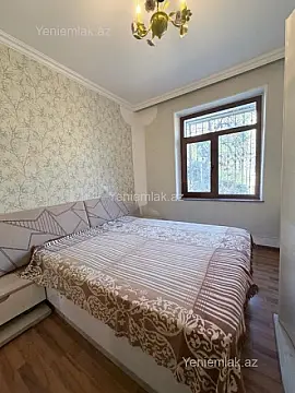 Satılır 3 otaqlı köhnə tikili 85 m²