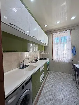 Satılır 3 otaqlı köhnə tikili 85 m²