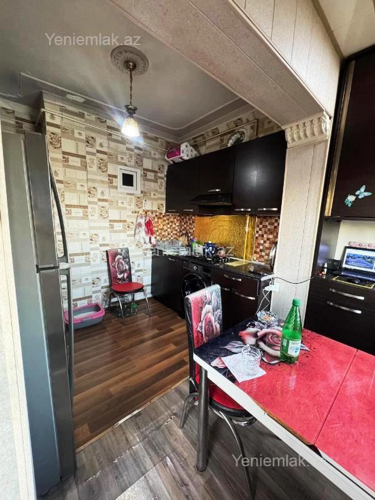 Satılır 2 otaqlı köhnə tikili 60 m²