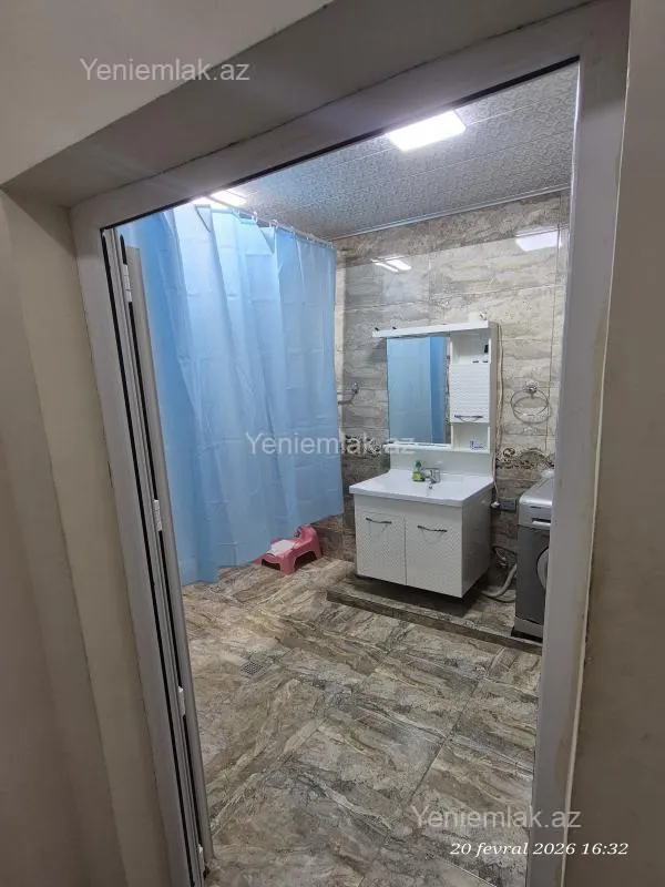 Satılır 4 otaqlı həyət evi 135 m²