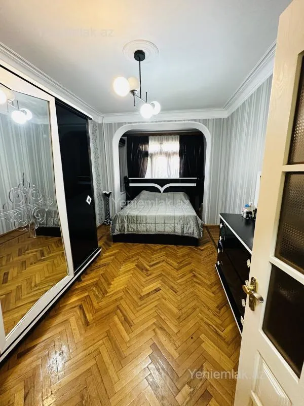 Satılır 3 otaqlı köhnə tikili 60 m²