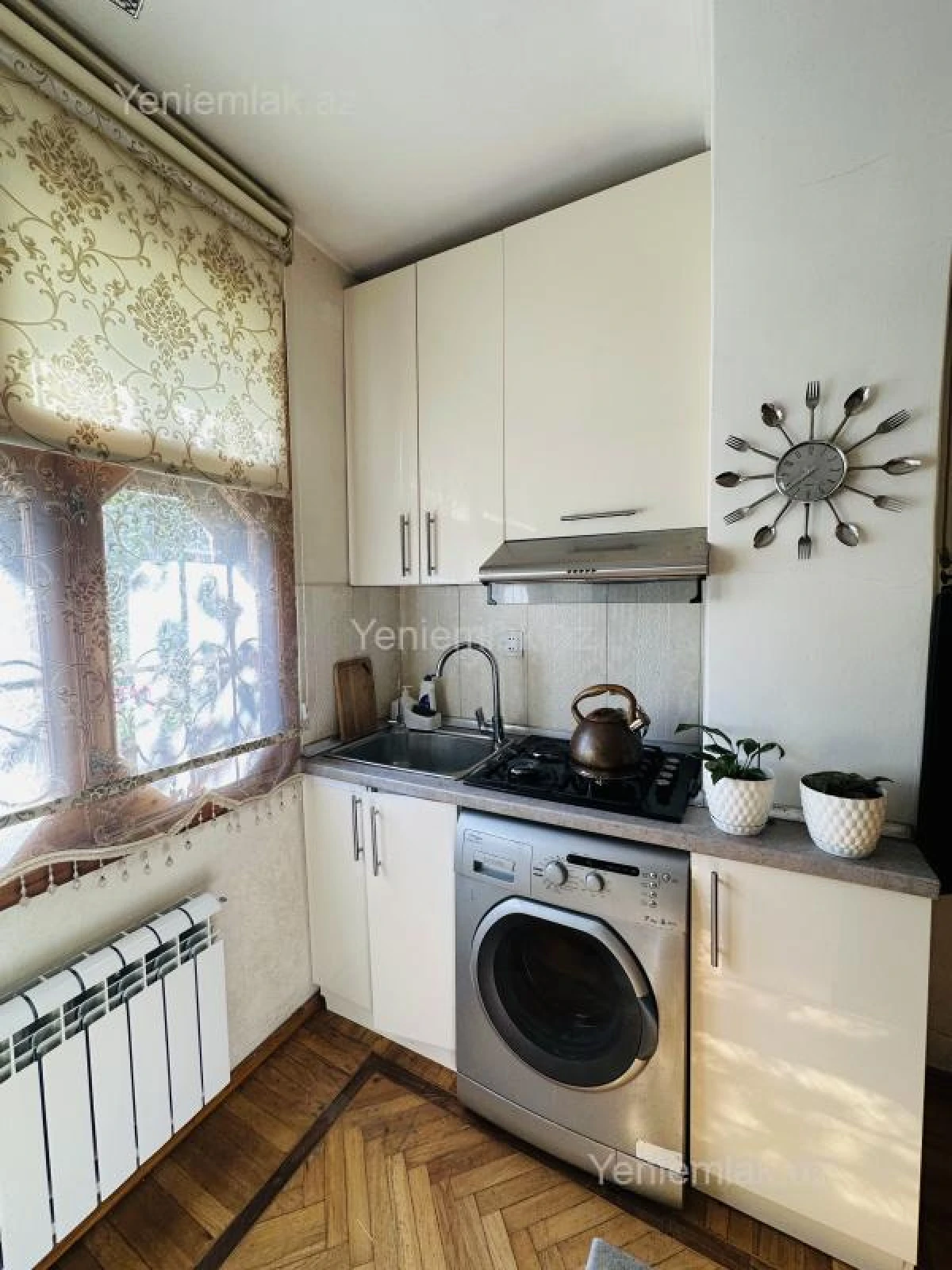 Satılır 3 otaqlı köhnə tikili 60 m²