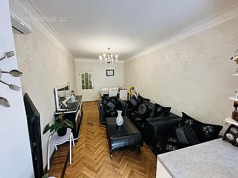 Satılır 3 otaqlı köhnə tikili 60 m² — Bakı, Nizami 3 otaq 60.00 m²