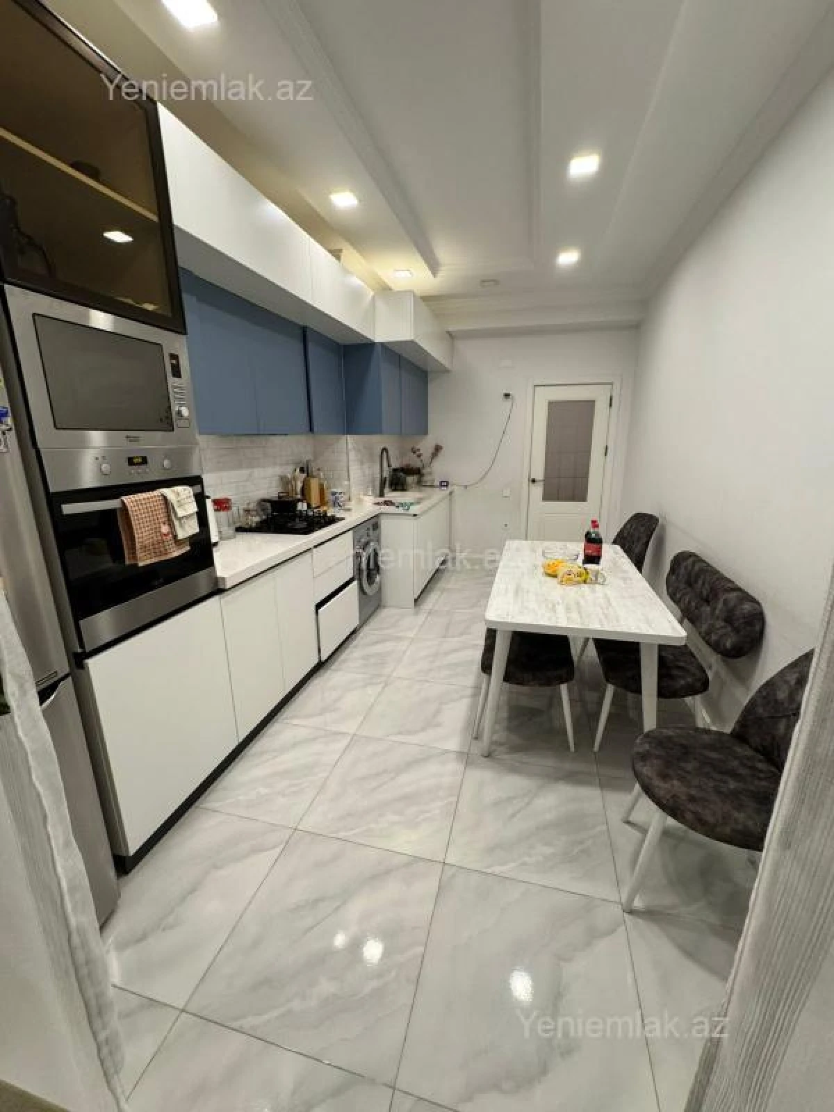 Satılır 3 otaqlı yeni tikili 145 m²