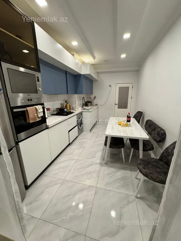 Satılır 3 otaqlı yeni tikili 145 m²