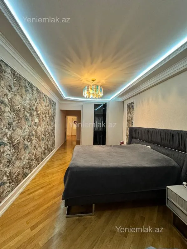 Satılır 3 otaqlı yeni tikili 145 m²