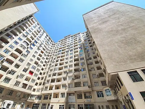 Satılır 3 otaqlı yeni tikili 145 m²