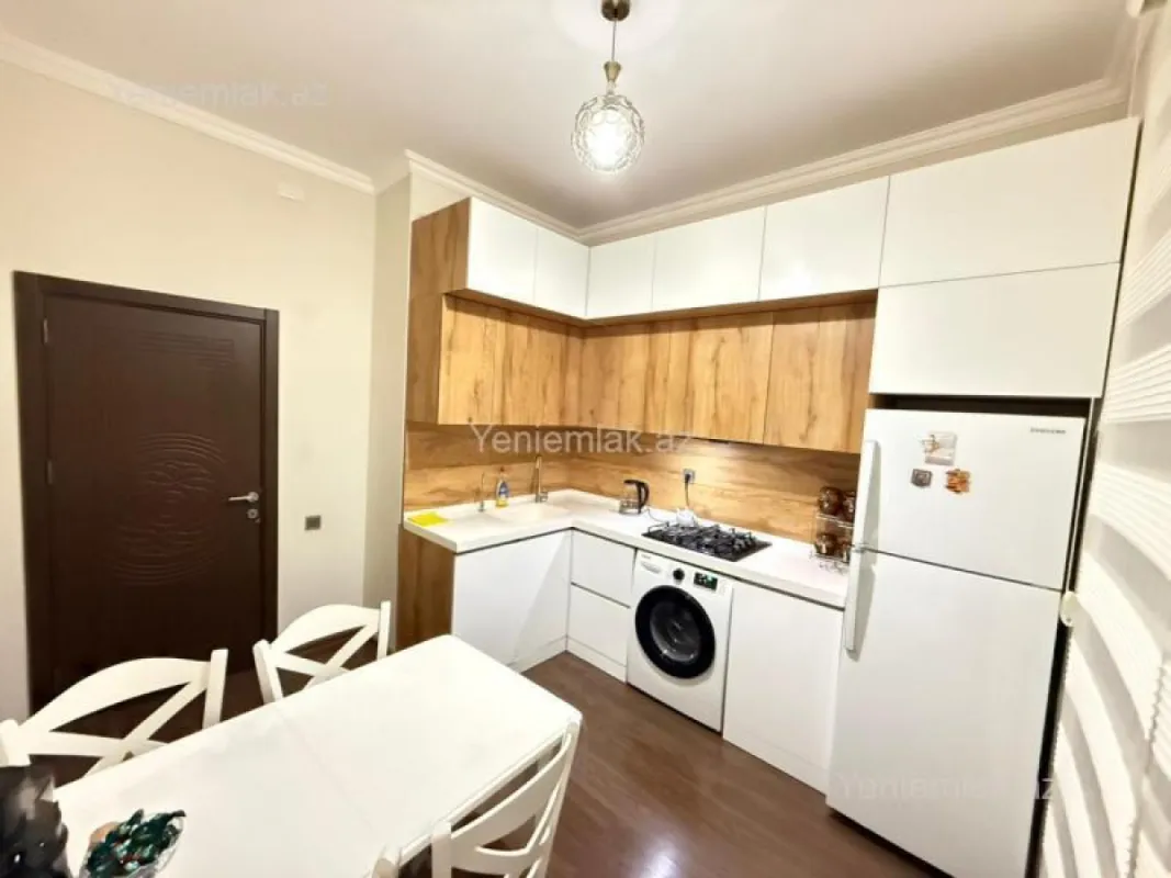 Satılır 3 otaqlı yeni tikili 93 m²