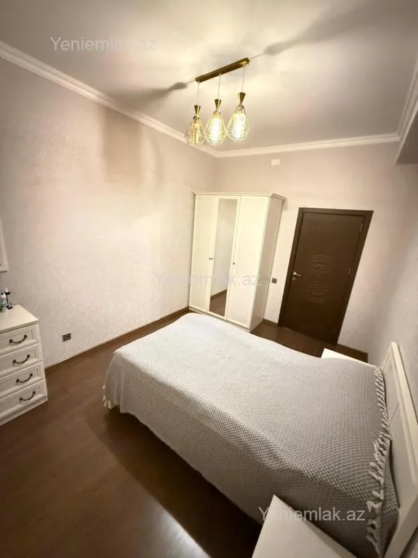 Satılır 3 otaqlı yeni tikili 93 m²