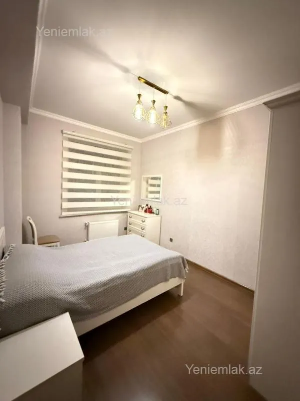 Satılır 3 otaqlı yeni tikili 93 m²