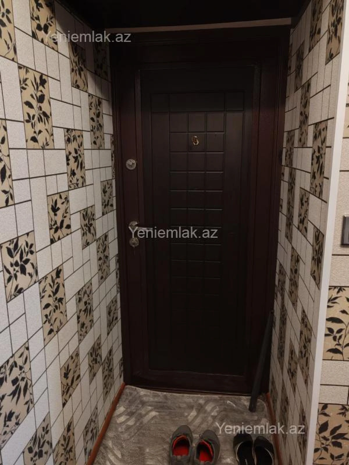 Satılır 3 otaqlı köhnə tikili 90 m²