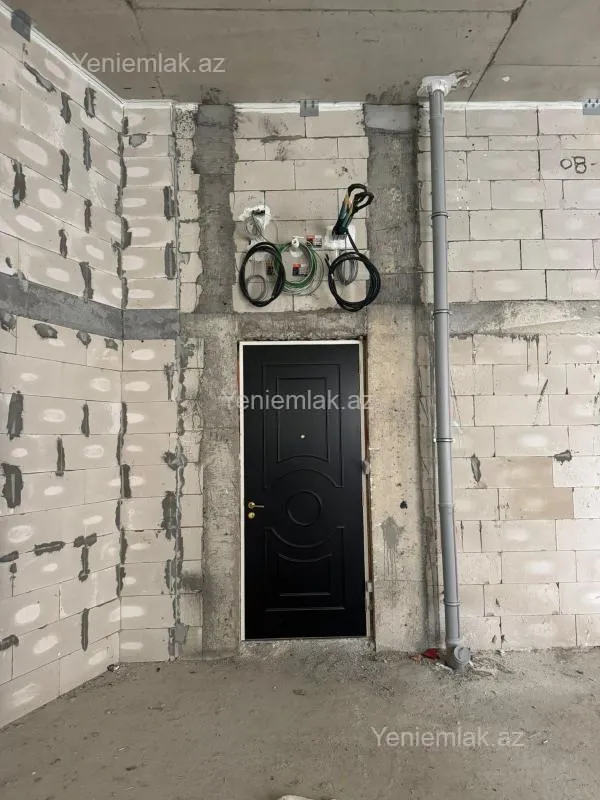 Satılır 2 otaqlı yeni tikili 60 m²