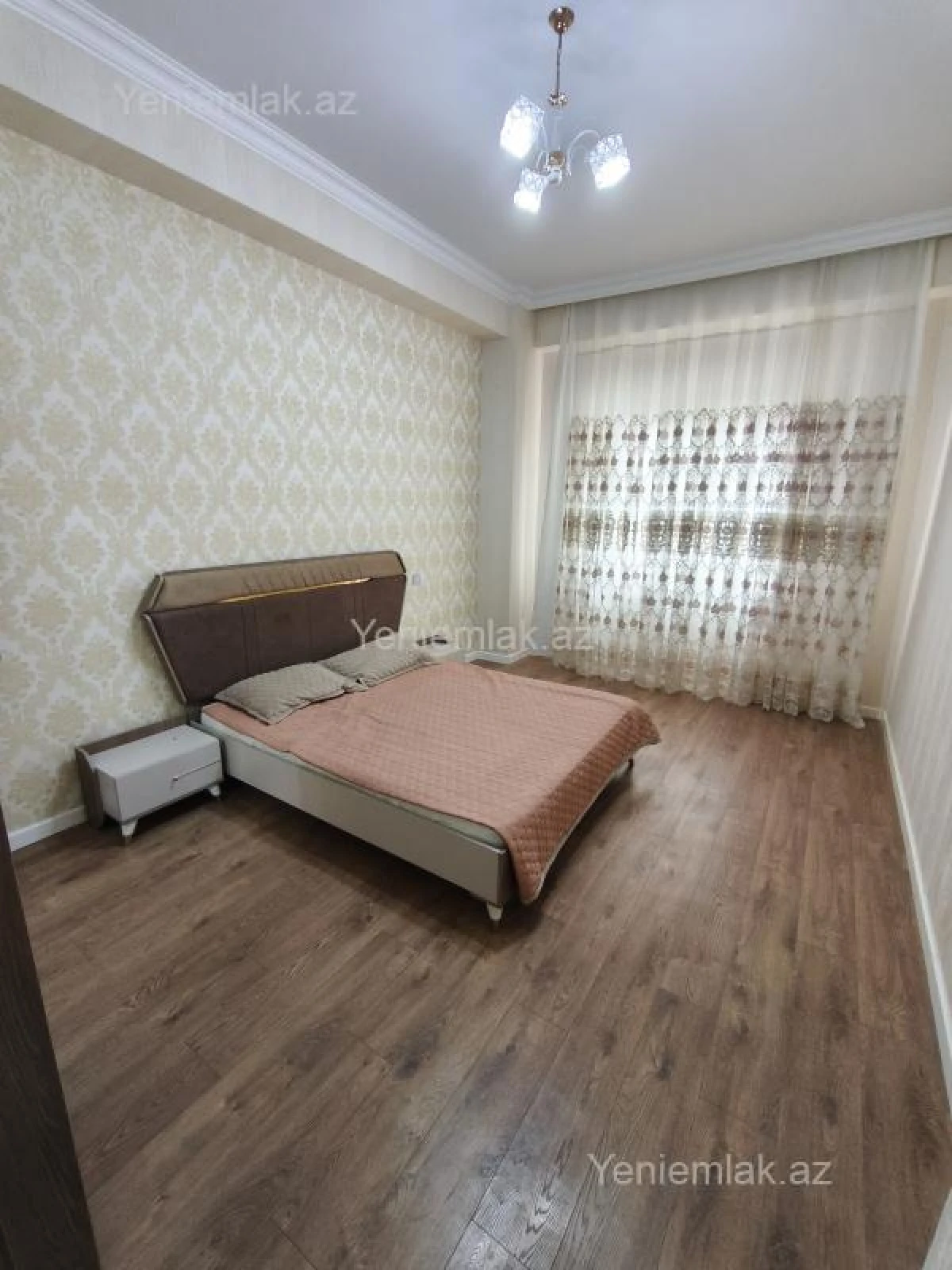 Satılır 3 otaqlı yeni tikili 82 m²