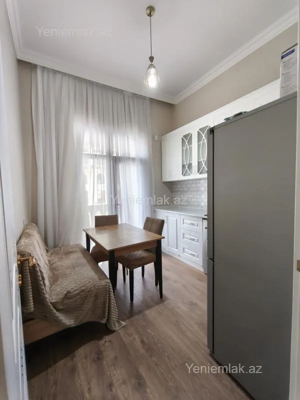 Satılır 3 otaqlı yeni tikili 82 m²