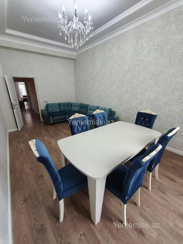 Satılır 3 otaqlı yeni tikili 82 m²