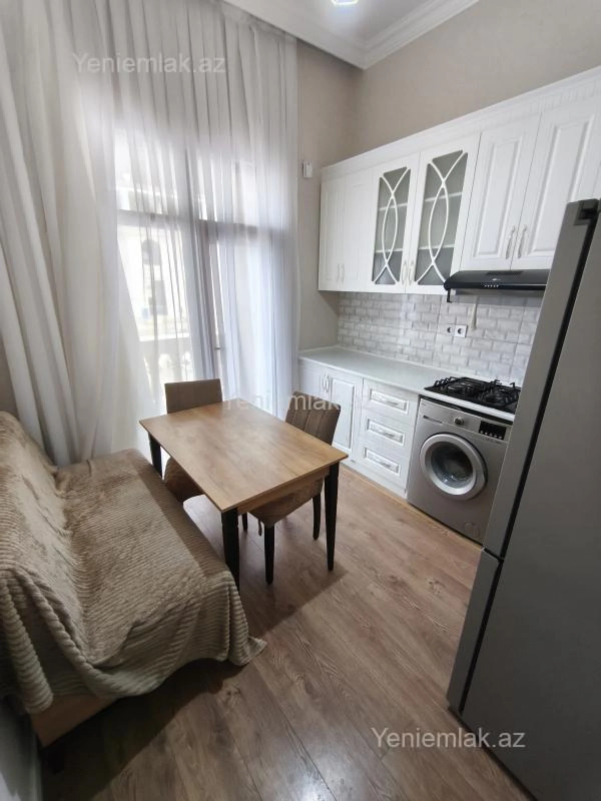 Satılır 3 otaqlı yeni tikili 82 m²