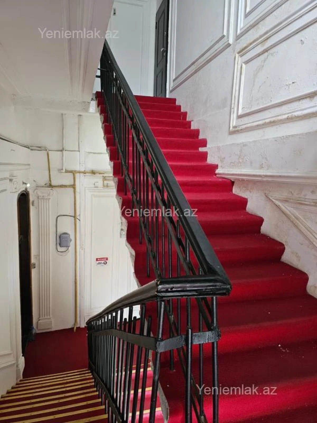 Satılır 3 otaqlı köhnə tikili 85 m²