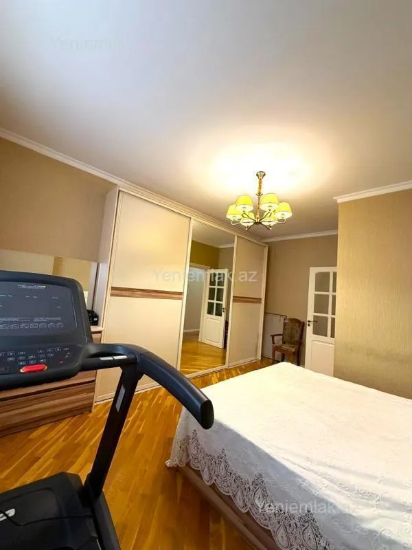Satılır 3 otaqlı yeni tikili 140 m²