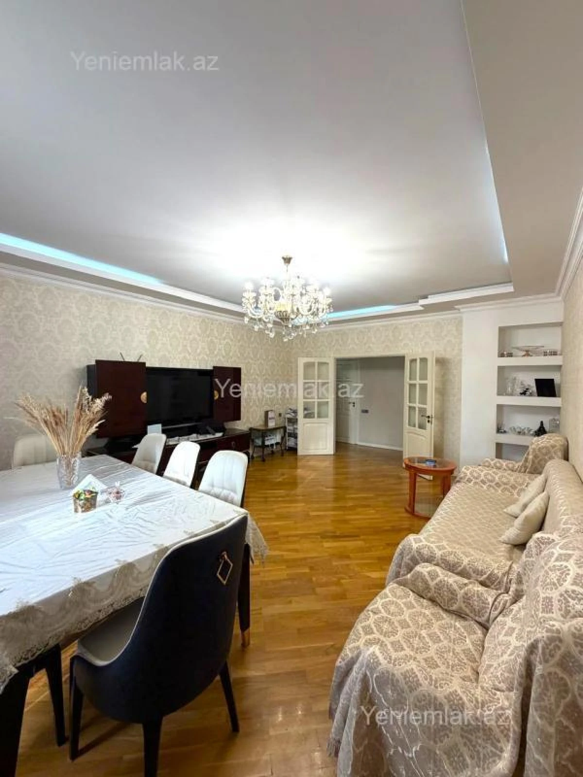 Satılır 3 otaqlı yeni tikili 140 m²