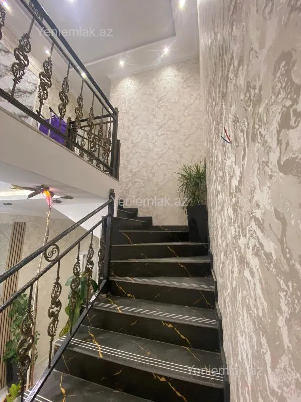 Satılır 4 otaqlı həyət evi 100 m²