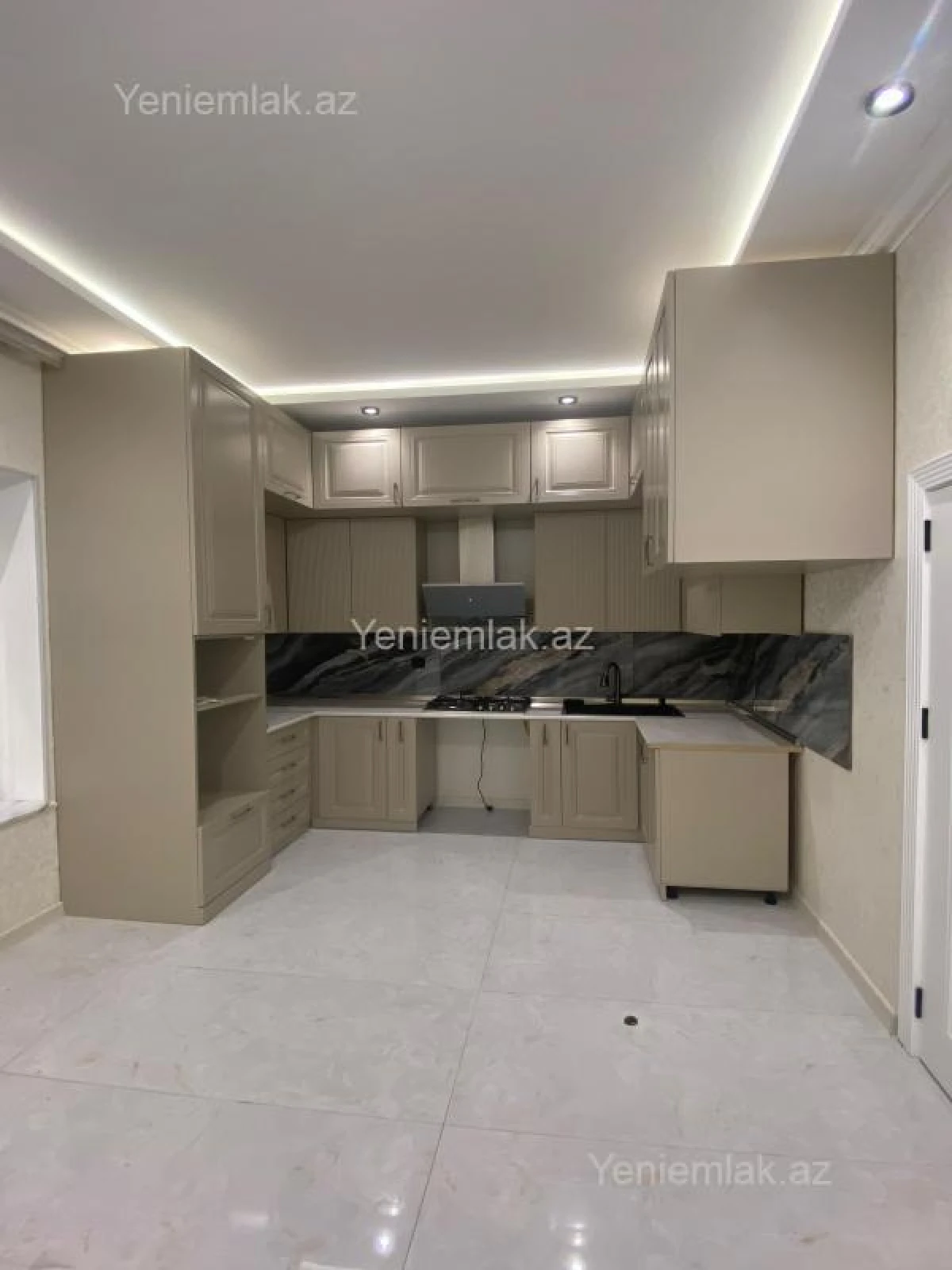 Satılır 4 otaqlı həyət evi 100 m²