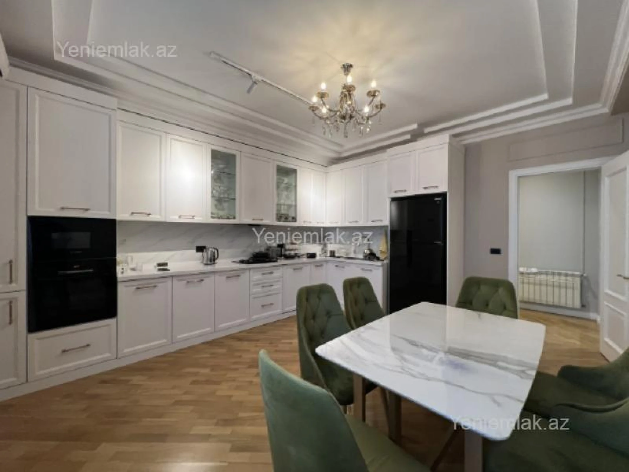 Satılır 3 otaqlı yeni tikili 140 m²