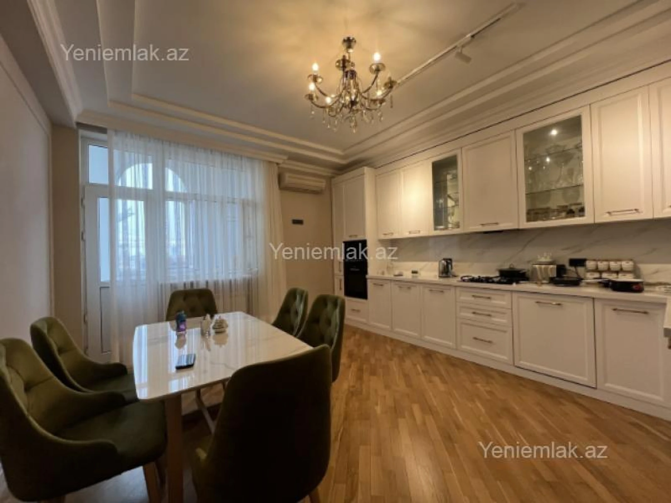 Satılır 3 otaqlı yeni tikili 140 m²