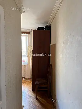 Satılır 2 otaqlı köhnə tikili 55 m²