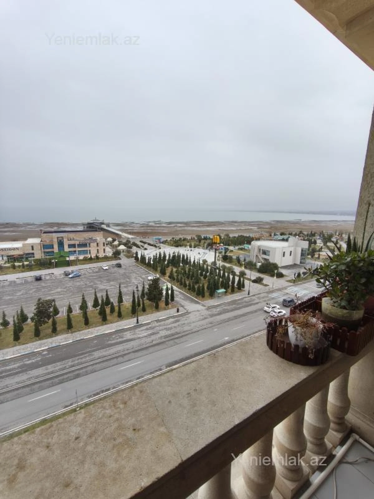 Satılır 3 otaqlı yeni tikili 120 m²