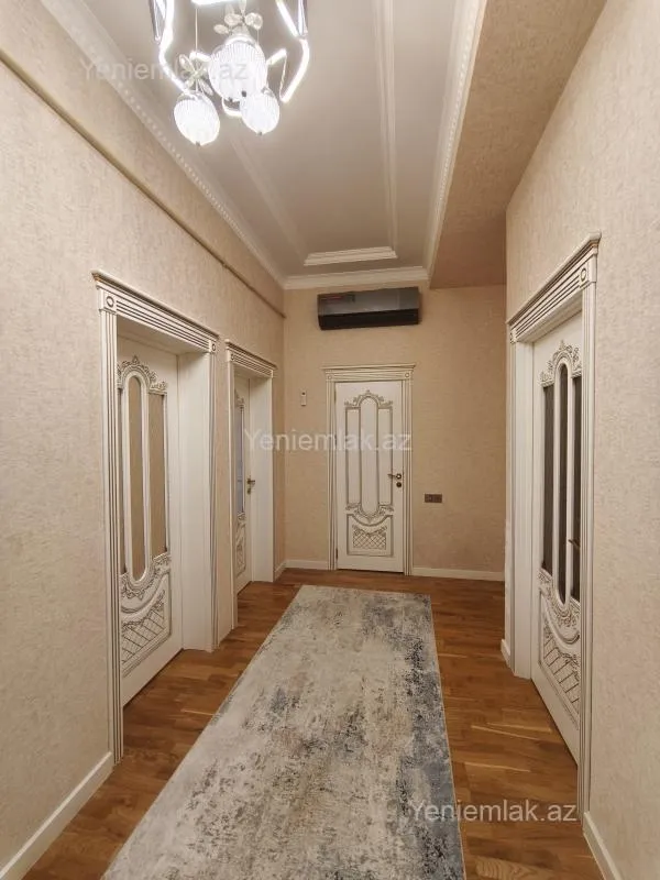 Satılır 3 otaqlı yeni tikili 120 m²
