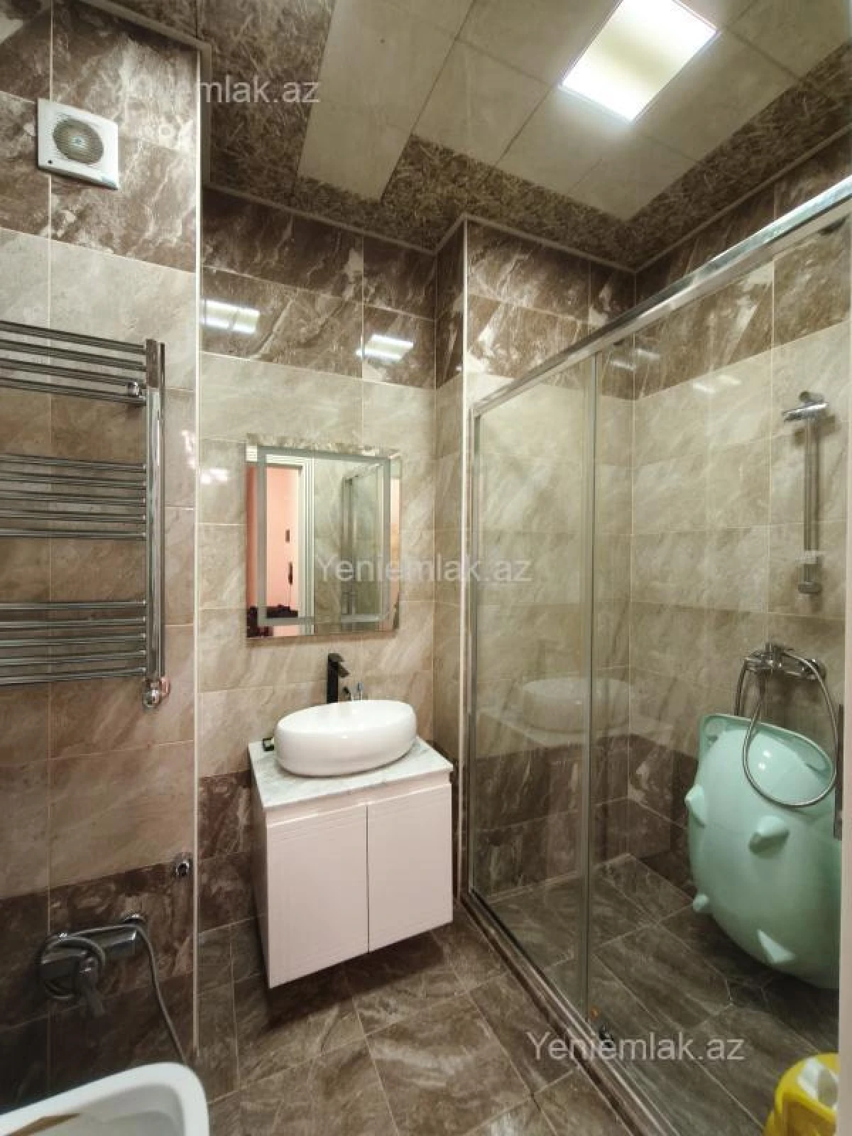 Satılır 3 otaqlı yeni tikili 120 m²