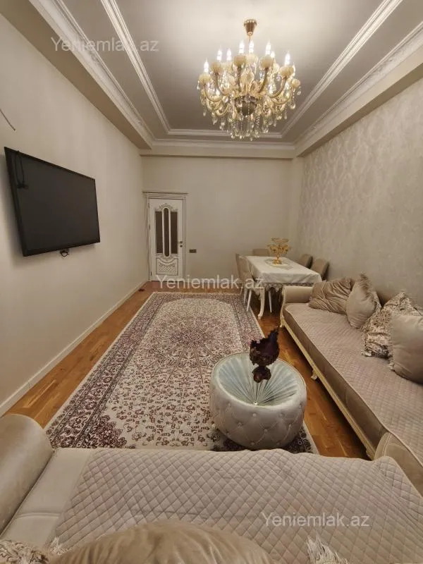 Satılır 3 otaqlı yeni tikili 120 m²
