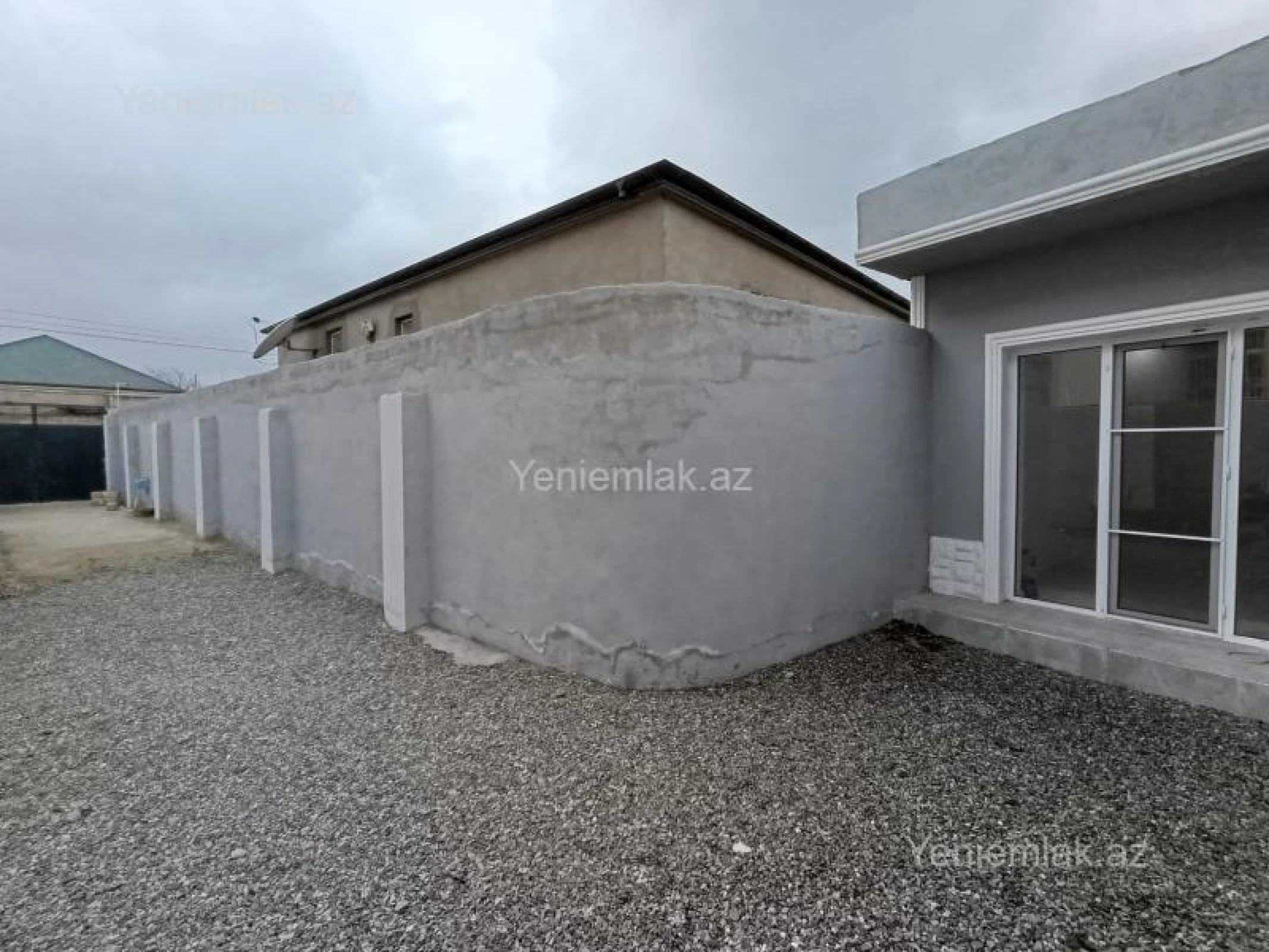 Satılır 3 otaqlı həyət evi 100 m²