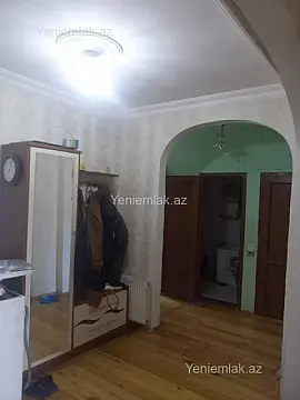 Satılır 4 otaqlı köhnə tikili 100 m²