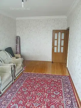 Satılır 4 otaqlı köhnə tikili 100 m²